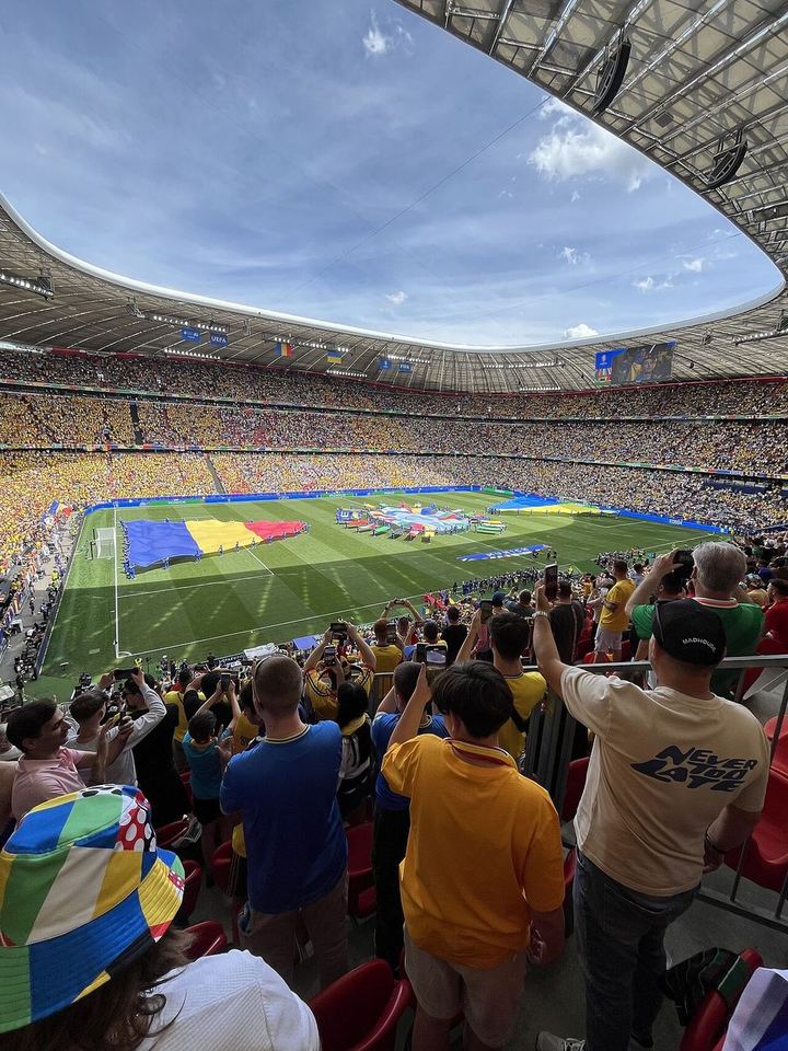 易胜博首页 · 赛场氛围（资料示意）